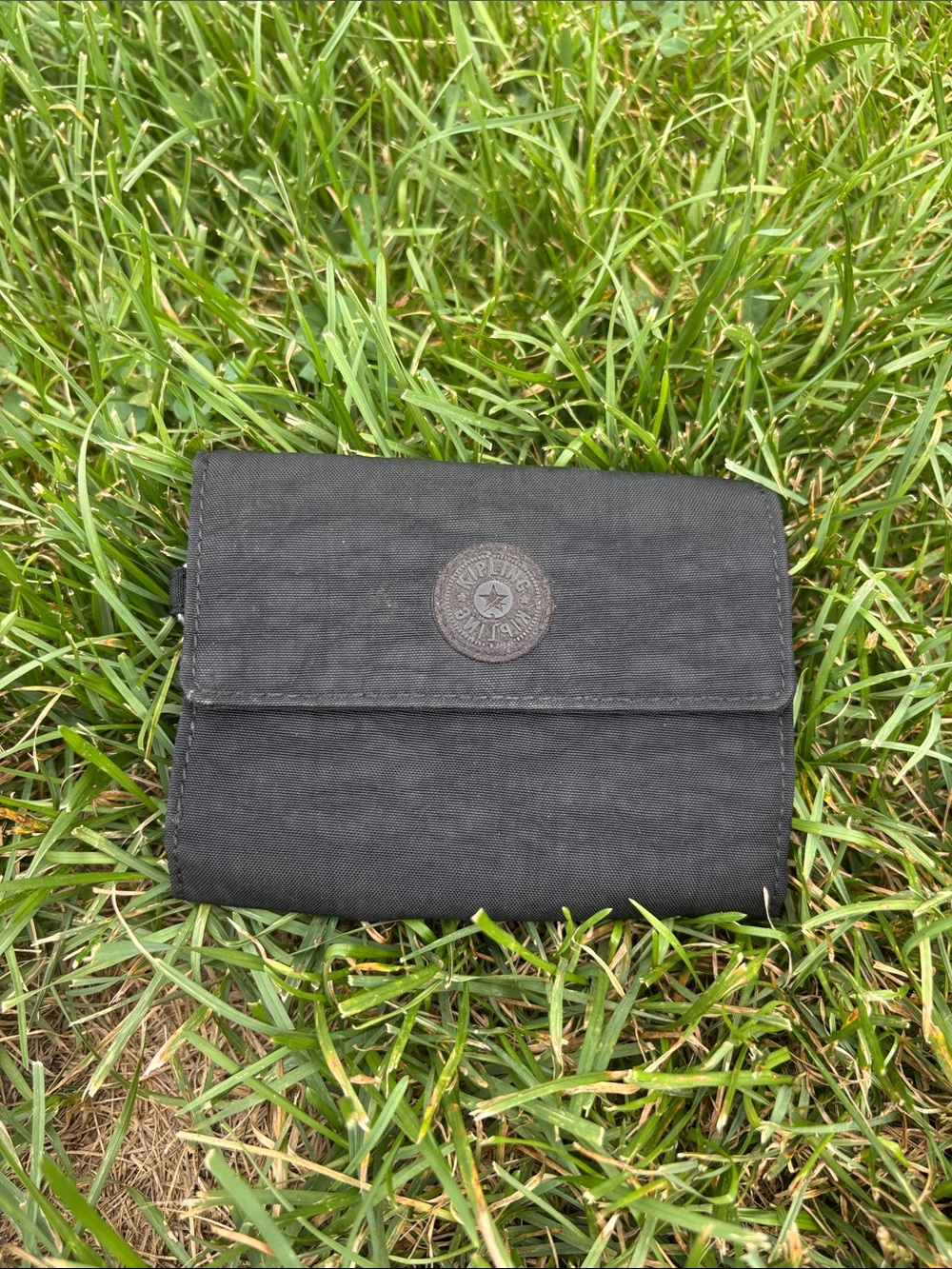 Kipling Black Trifold Men's Wallet with Logo Patch